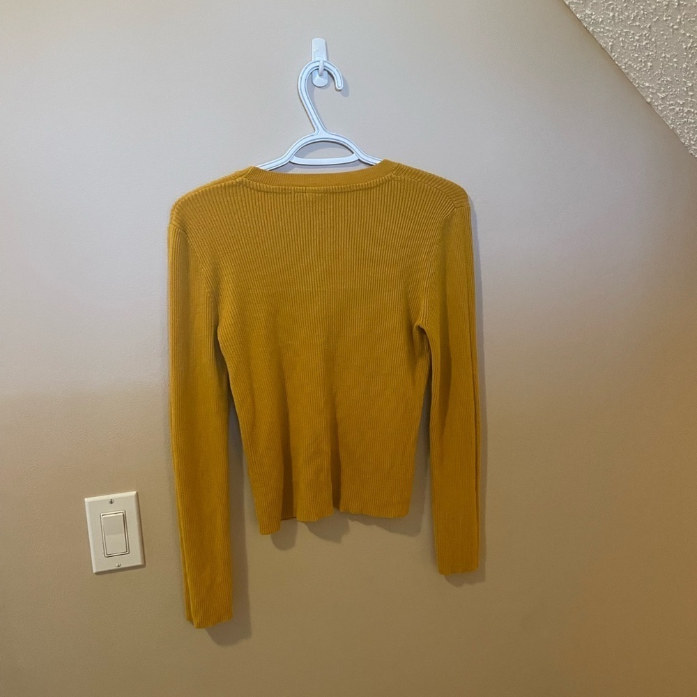 Twik Women’s Yellow Cropped Ribbed Knit Top size Large - Picture 3 of 4